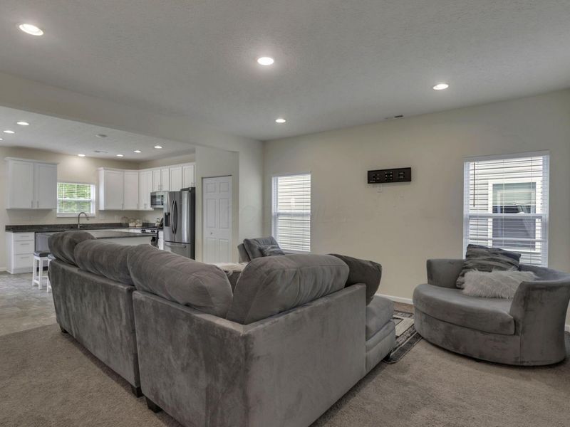 4398 Coble Bowman Way , Canal Winchester, OH 43110 Photo 9