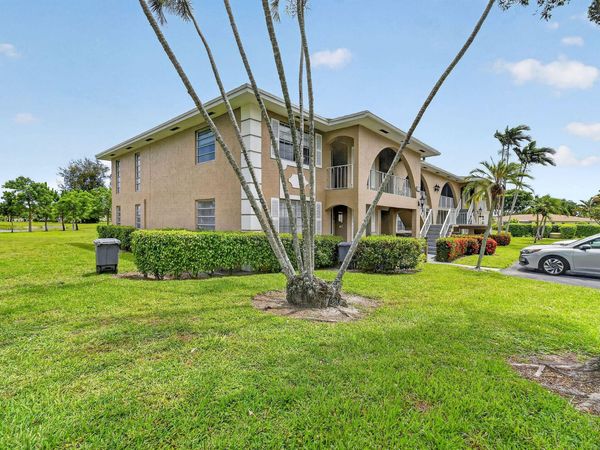 13837 Via Flora, Unit E, Delray Beach, FL 33484