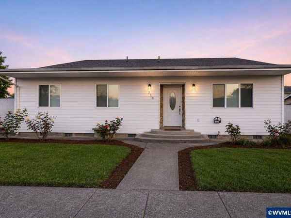 730 Burton St, Harrisburg, OR 97446