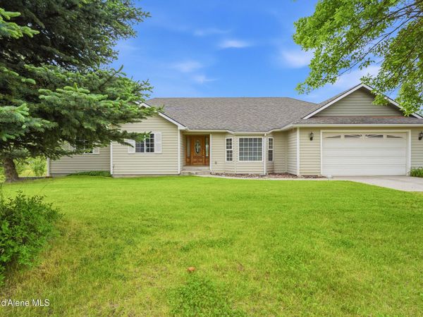 2232 E Shoshone AVE , Athol, ID 83801