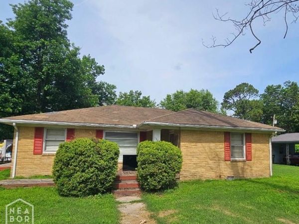 1101 Broadway Street, Blytheville, AR 72315