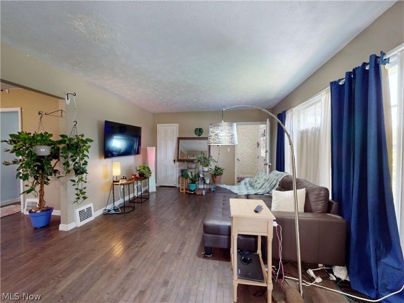 13550 Cedar Road, University Heights, OH 44118 Photo 10