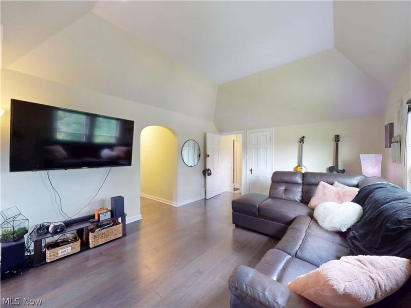 13550 Cedar Road, University Heights, OH 44118 Photo 24