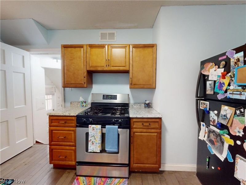 13550 Cedar Road, University Heights, OH 44118 Photo 5