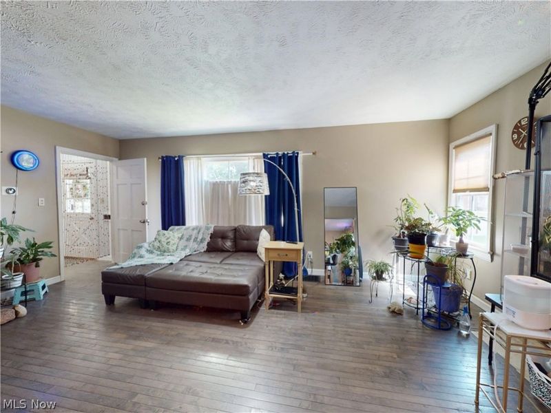 13550 Cedar Road, University Heights, OH 44118 Photo 8