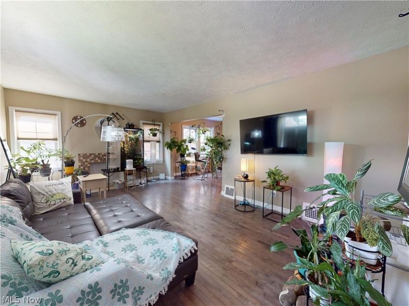13550 Cedar Road, University Heights, OH 44118 Photo 9