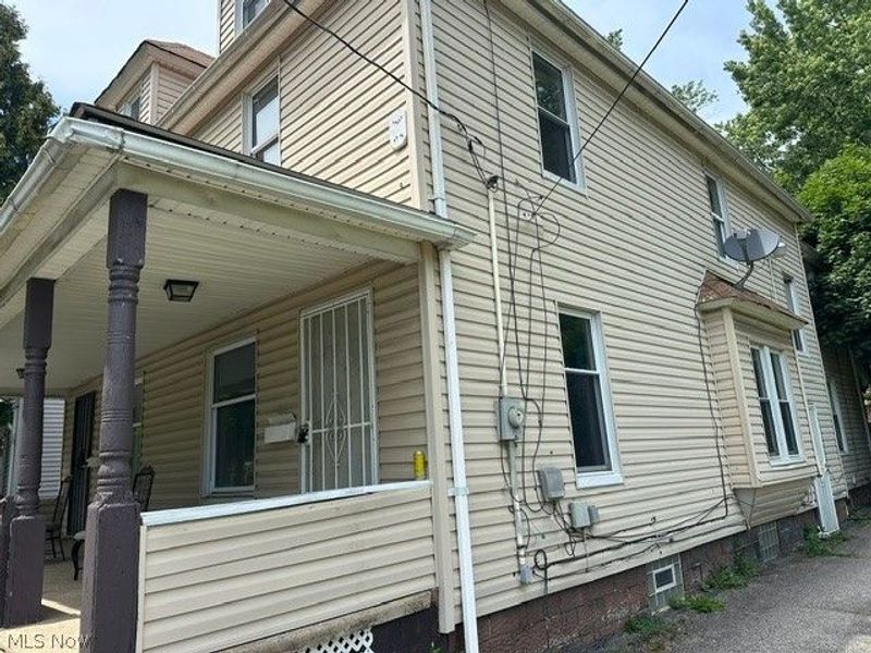 14907-14905 Pepper Avenue, Cleveland, OH 44110 Photo 2