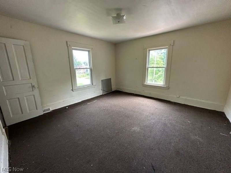 14907-14905 Pepper Avenue, Cleveland, OH 44110 Photo 9