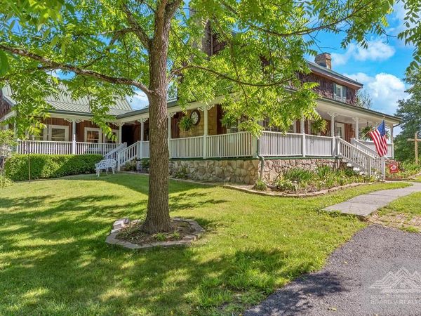 885 Broadway Road, Pipestem, WV 25979