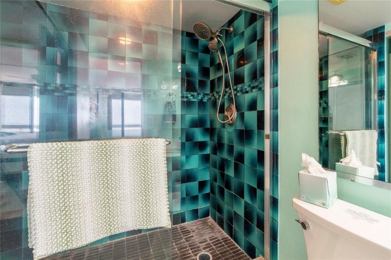 17900 Gulf Boulevard, Unit 11C, Redington Shores, FL 33708 Photo