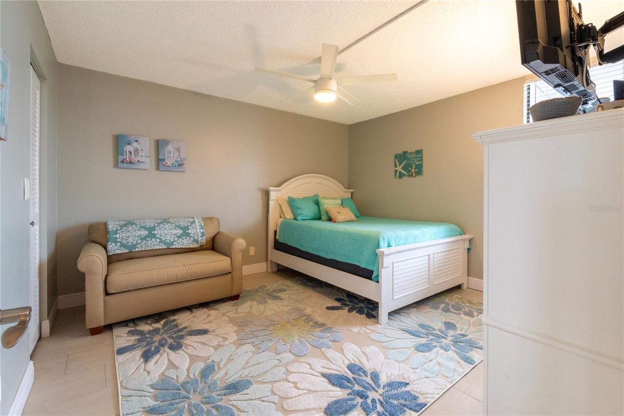 17900 Gulf Boulevard, Unit 11C, Redington Shores, FL 33708 Photo