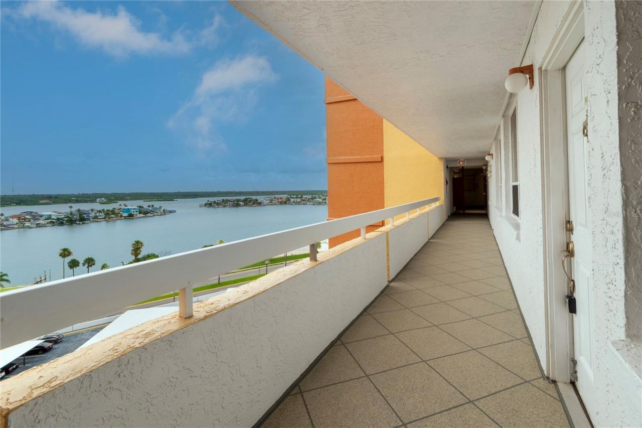 17900 Gulf Boulevard, Unit 11C, Redington Shores, FL 33708 Photo