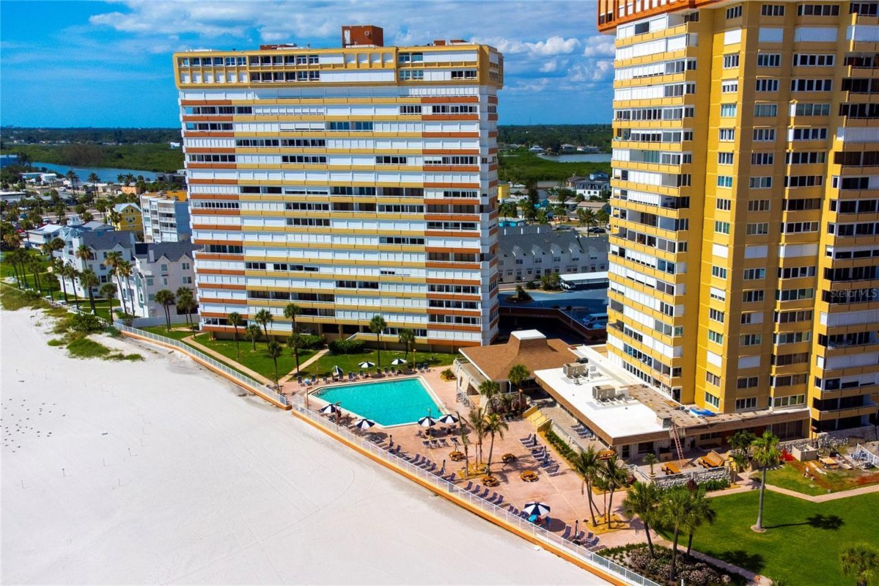17900 Gulf Boulevard, Unit 11C, Redington Shores, FL 33708 Photo