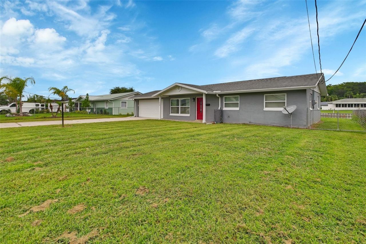 1610 Juno Trail, Astor, FL 32102 Photo