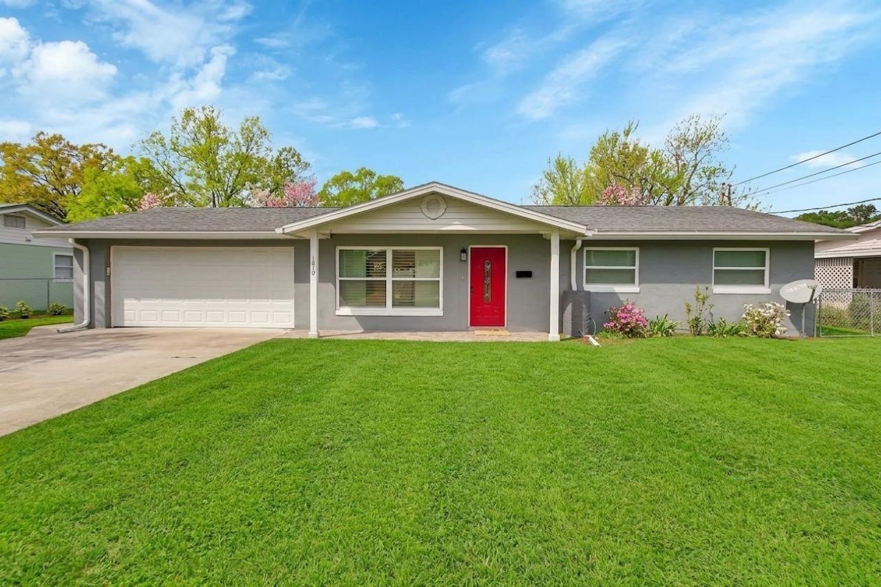 1610 Juno Trail, Astor, FL 32102 Photo