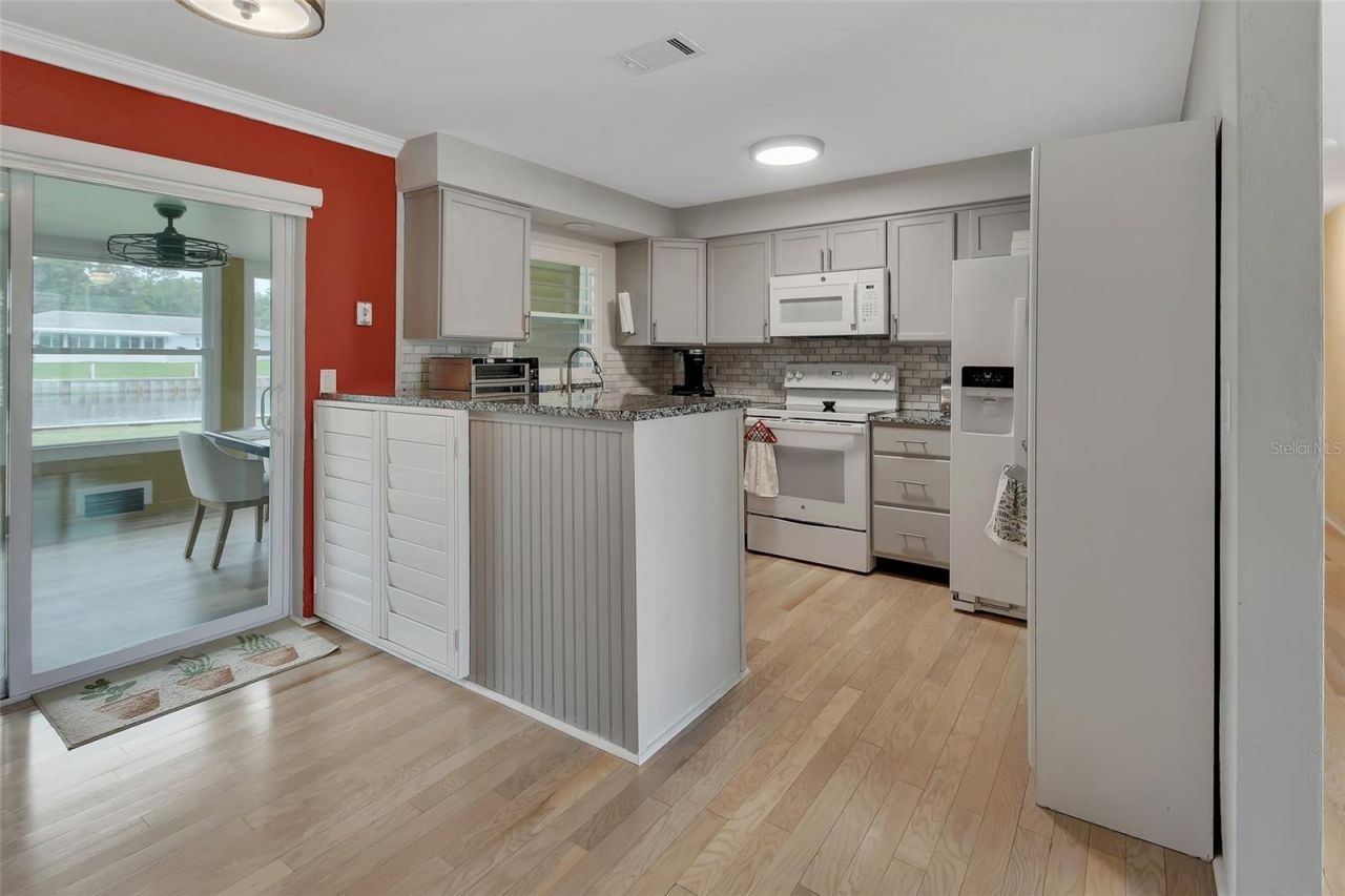 1610 Juno Trail, Astor, FL 32102 Photo