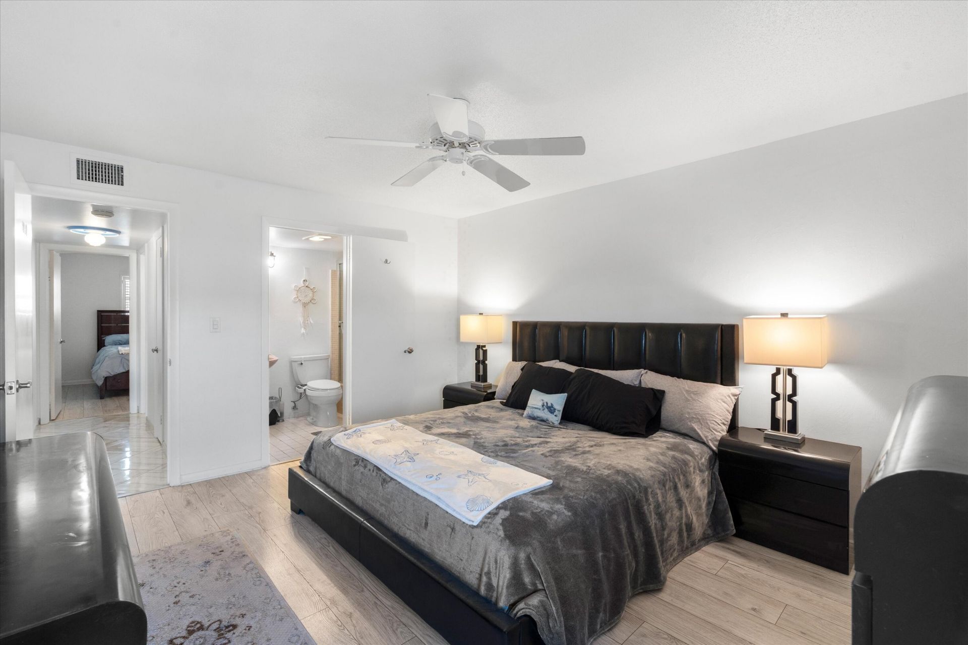 117 Lehane Terrace, Unit 210, North Palm Beach, FL 33408 Photo