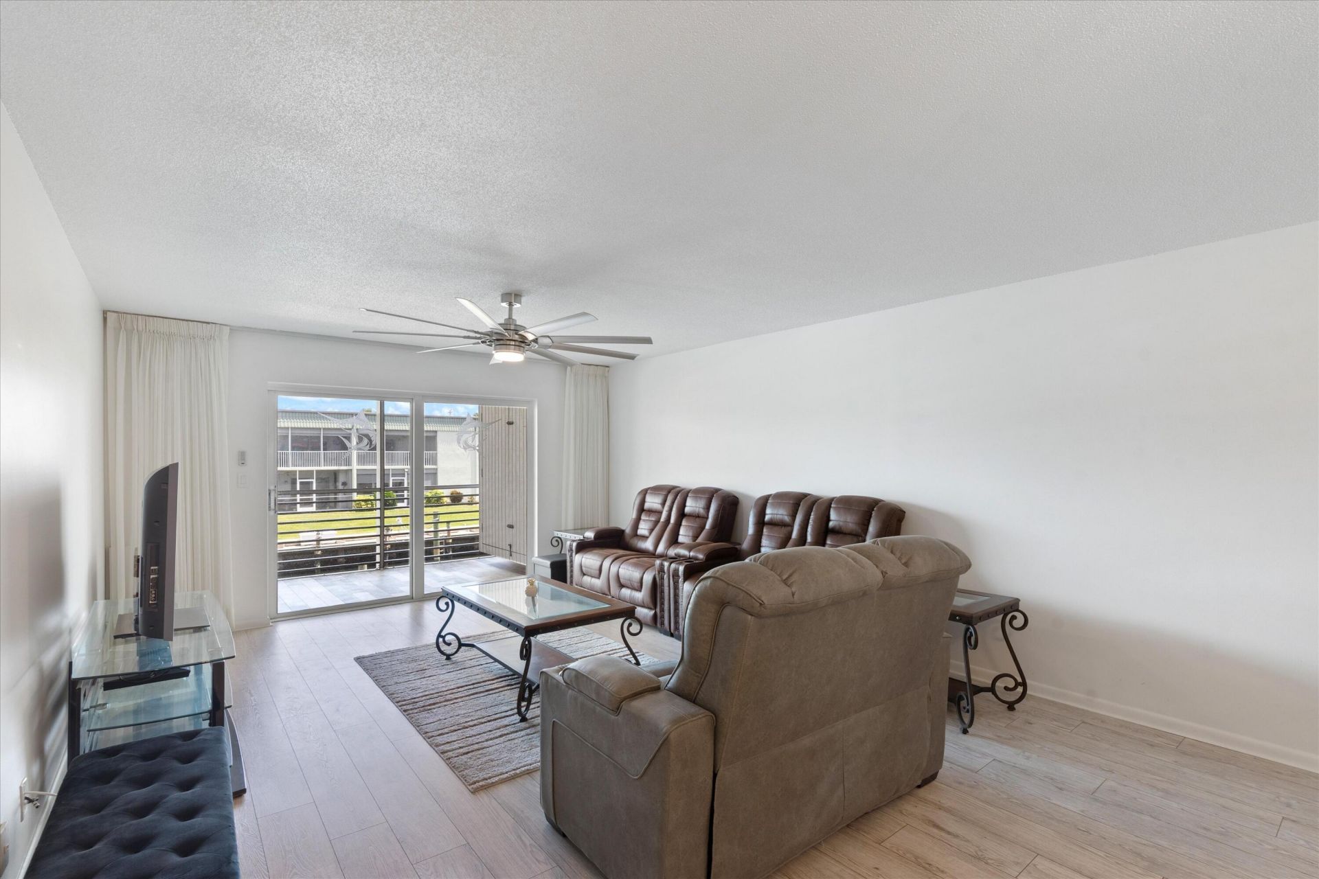 117 Lehane Terrace, Unit 210, North Palm Beach, FL 33408 Photo