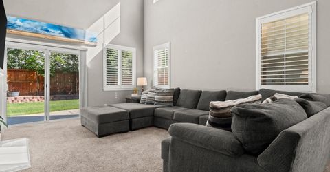 2438 Emblem Street, Sparks, NV 89436 Photo