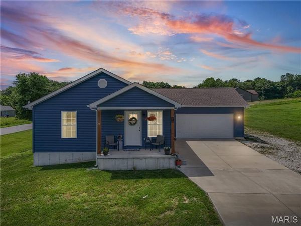 137 Calvey Brook Drive, Robertsville, MO 63072