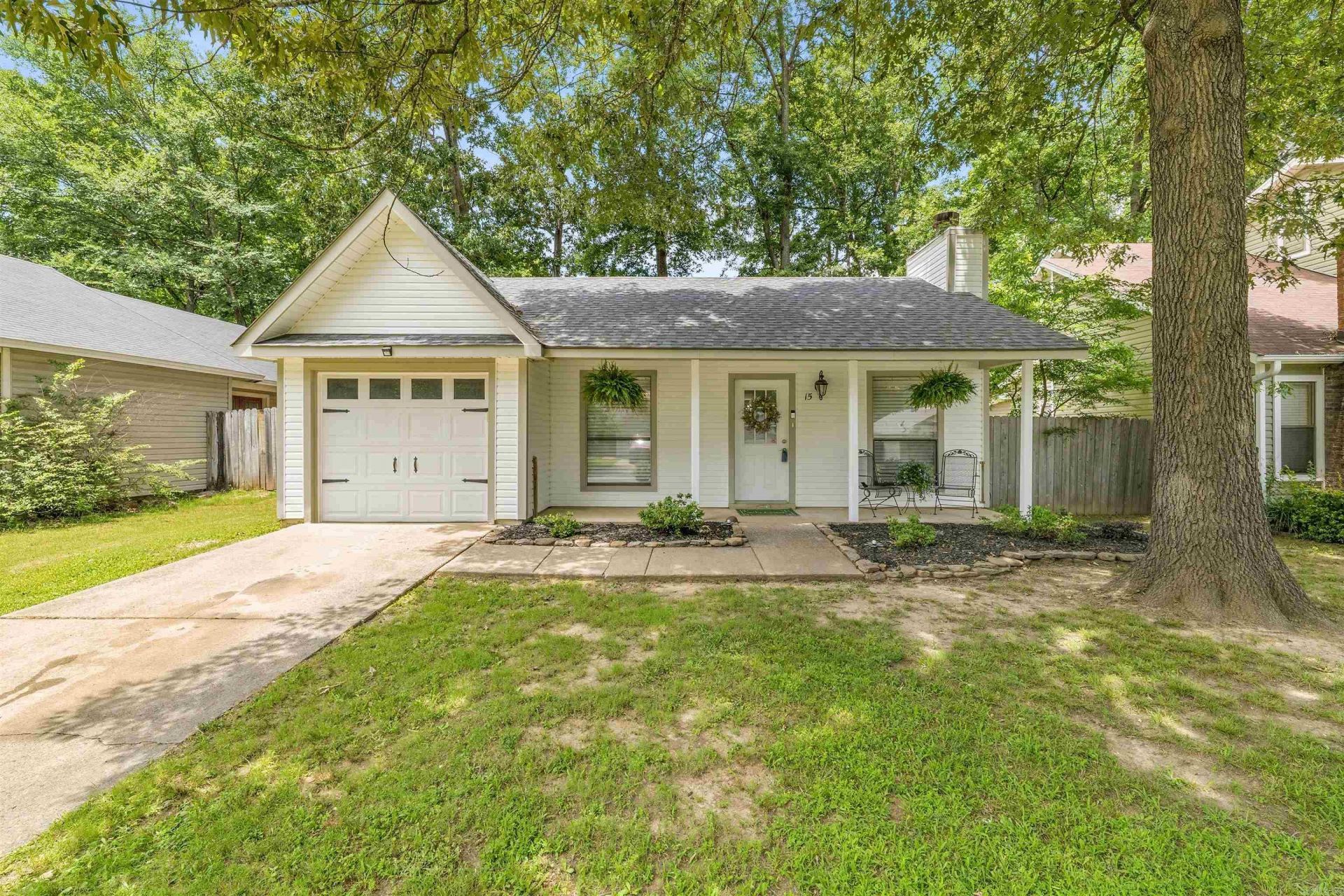 15 Oak Forest Place Maumelle, AR 72113
