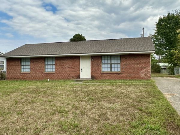 122 E St , Clarksville, TN 37042