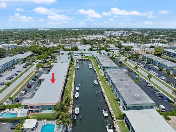 117 Lehane Terrace, Unit 210, North Palm Beach, FL 33408