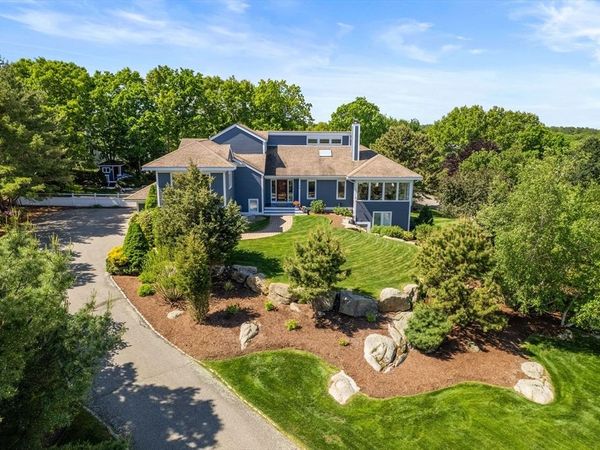 8 Schooner Ridge, Gloucester, MA 01930