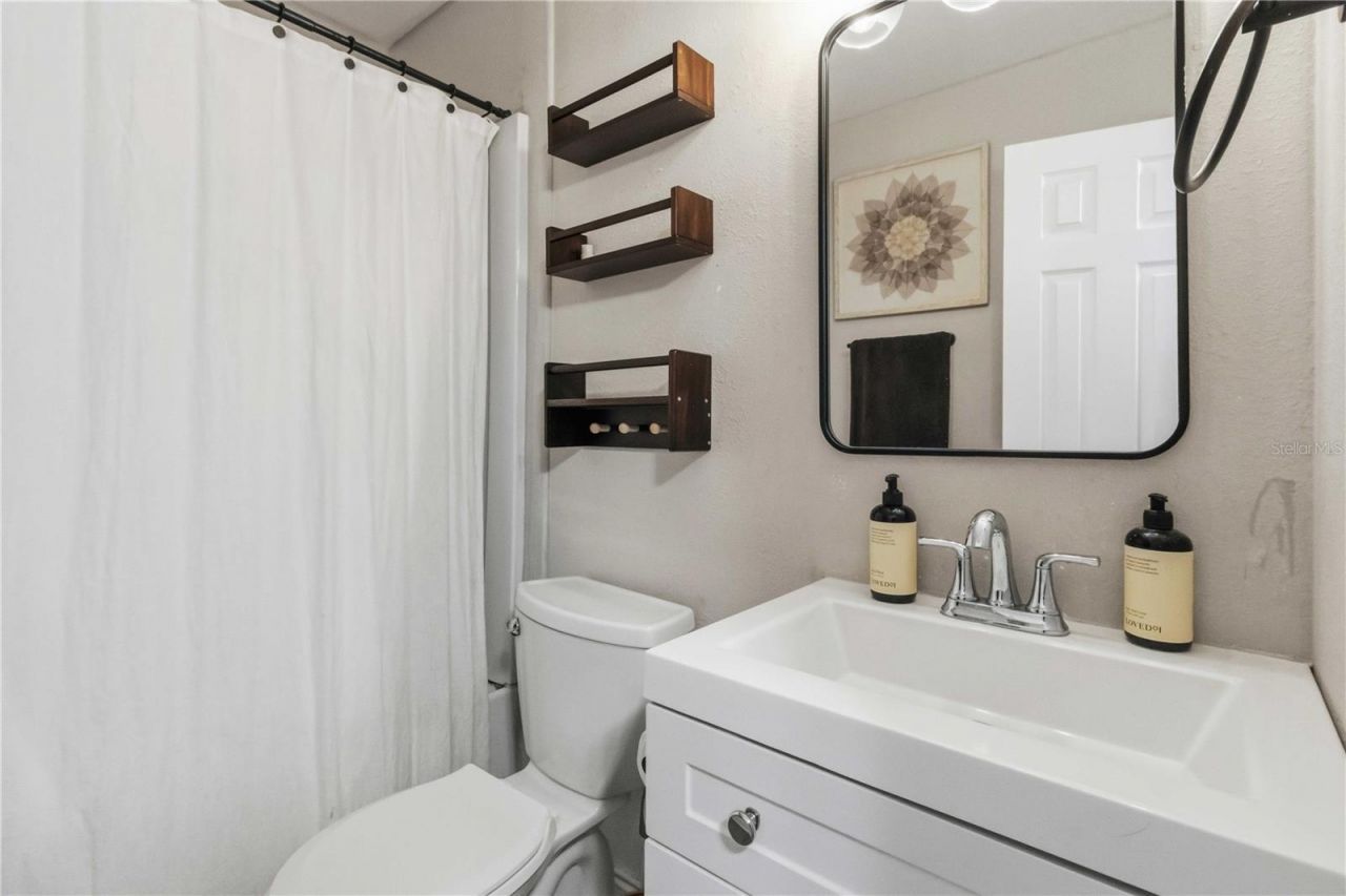 7012 40th Avenue N, Saint Petersburg, FL 33709 Photo