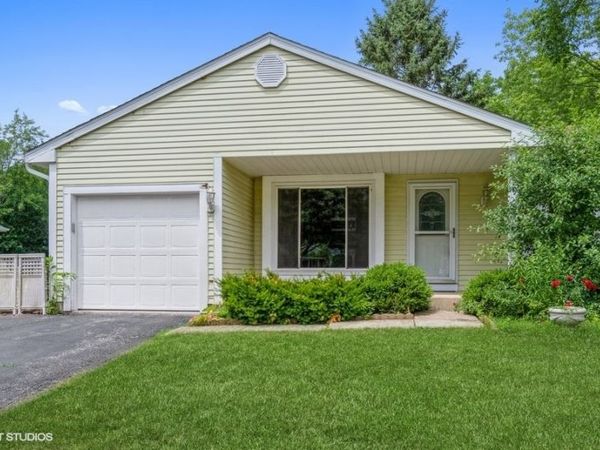 421 Bayview Avenue , Naperville, IL 60565