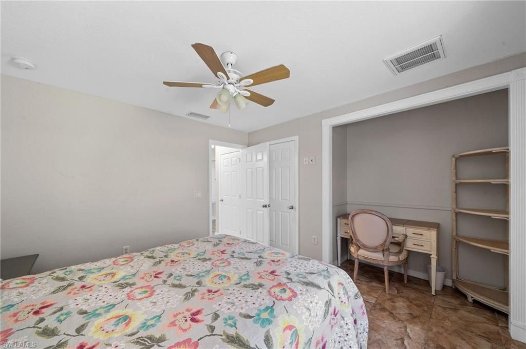 2409 E Edgewater Way , Lehigh Acres, FL 33036 Photo