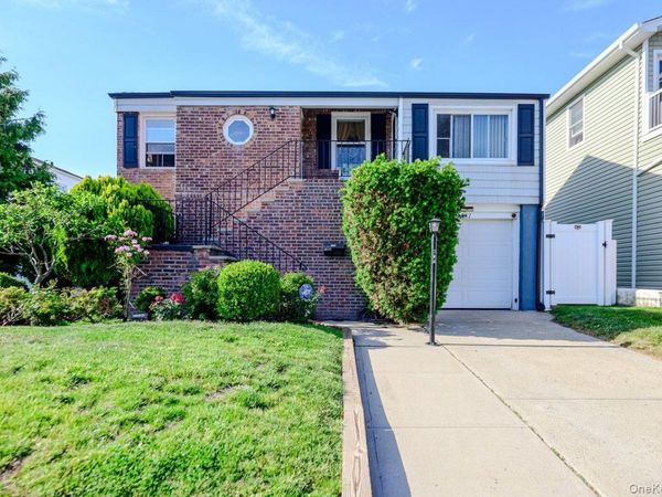 747 W Penn Street , Long Beach, NY 11561