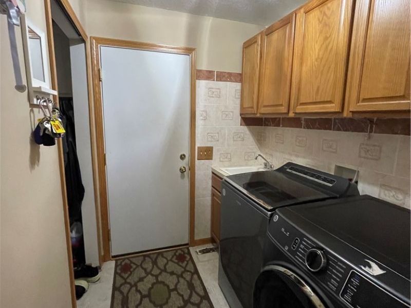 8603 Murray Road, Valley View, OH 44125 Photo 20