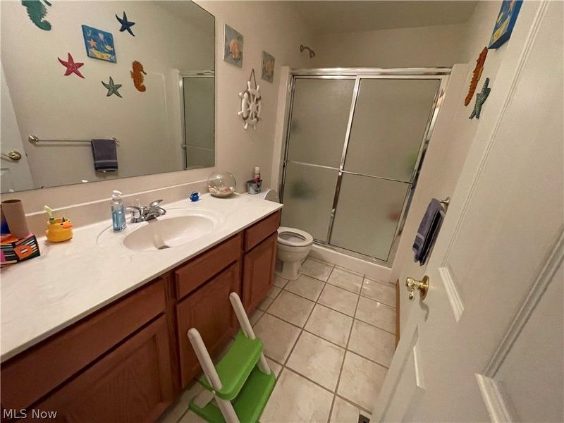8603 Murray Road, Valley View, OH 44125 Photo 24