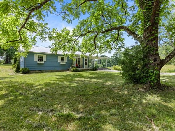 2652 Pickett Park Hwy, Jamestown, TN 38556