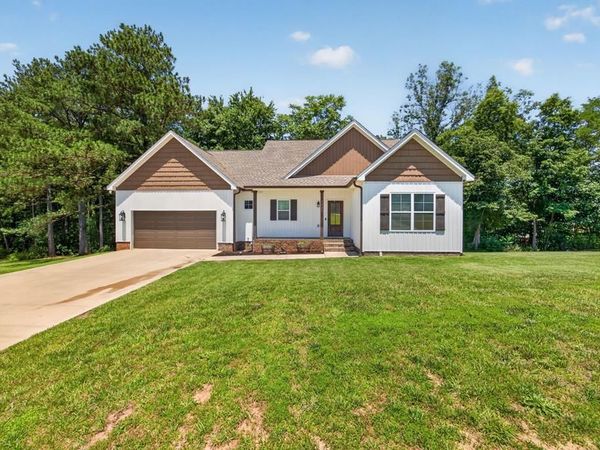 1925 Goolsby Ln, Cookeville, TN 38506