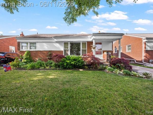 19712 Gaukler Street, St. Clair Shores, MI 48080