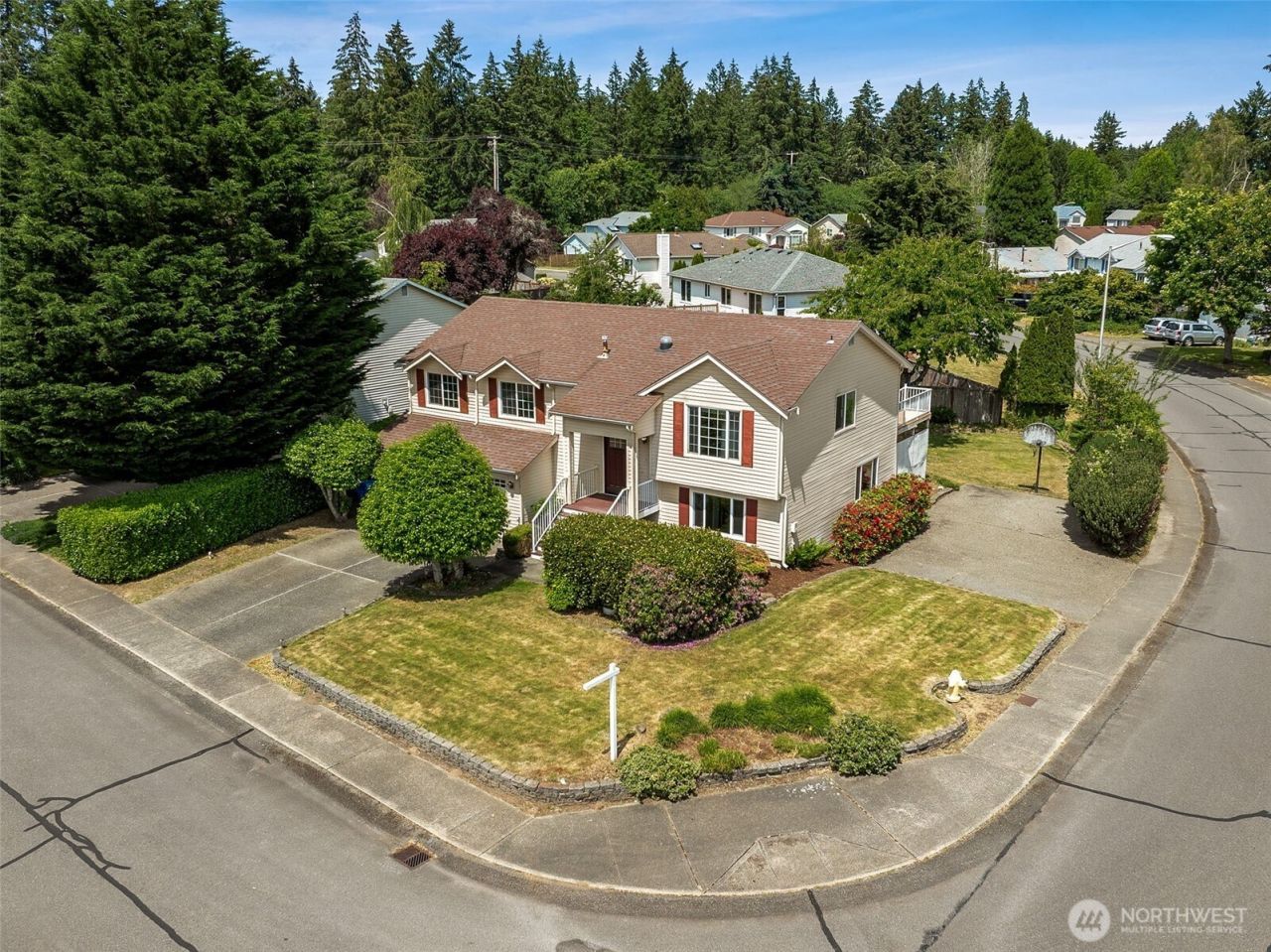 7516 Magnolia Court Se, Lacey, WA 98503