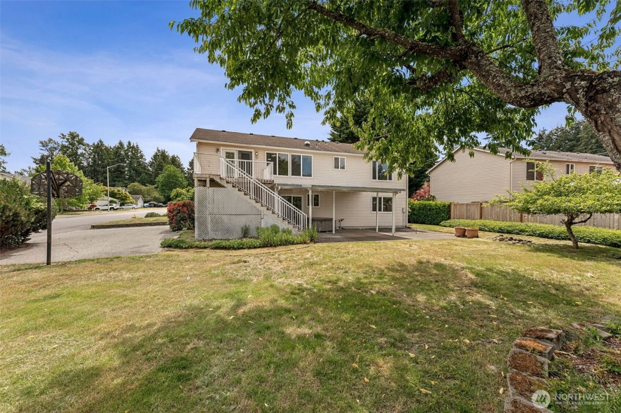 7516 Magnolia Court Se, Lacey, WA 98503