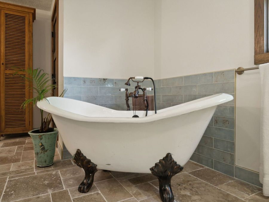 Property Image 37