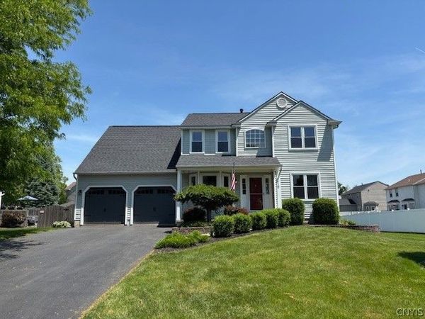 8418 Sugar Pine Circle , Liverpool, NY 13090