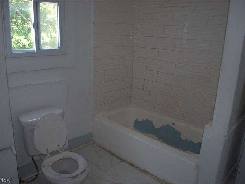 3185 E 134th Street, Cleveland, OH 44120 Photo 14