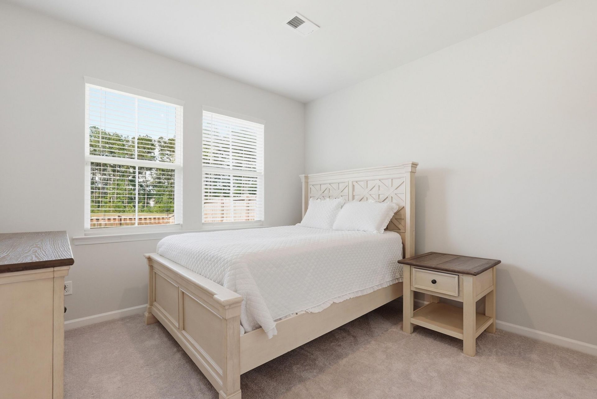 302 Camellia Bloom Drive Photo 24