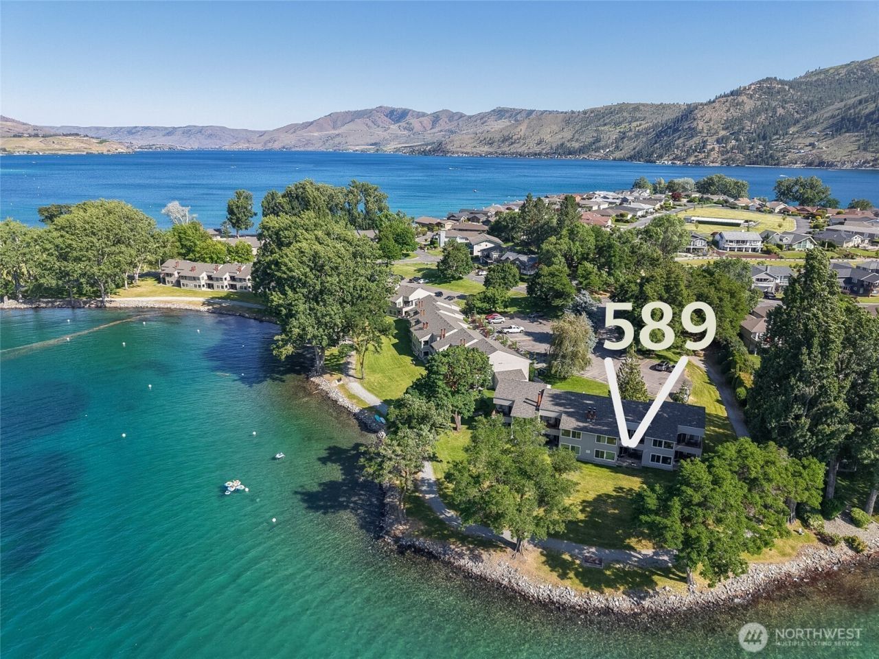 1 Beach 589-d , Manson, WA 98831
