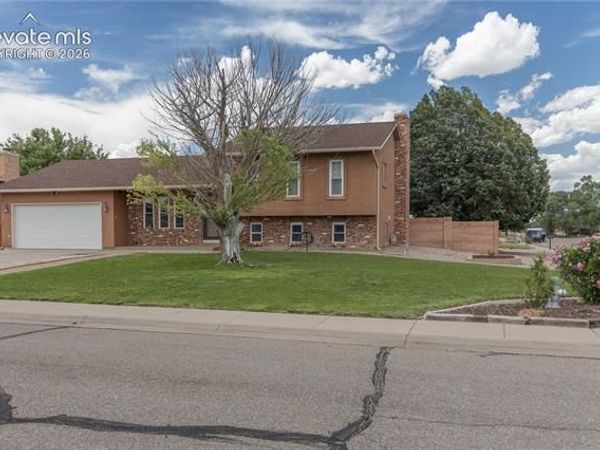 1309 Kingsroyal Boulevard, Pueblo, CO 81005