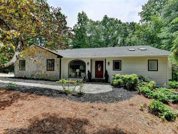 421 Oakleaf Trail , Suwanee, GA 30024