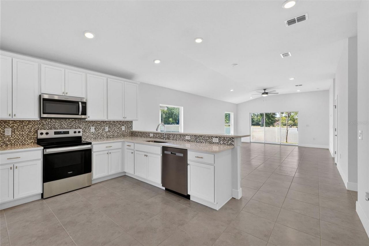 528 Rose Apple Circle, Port Charlotte, FL 33954 Photo