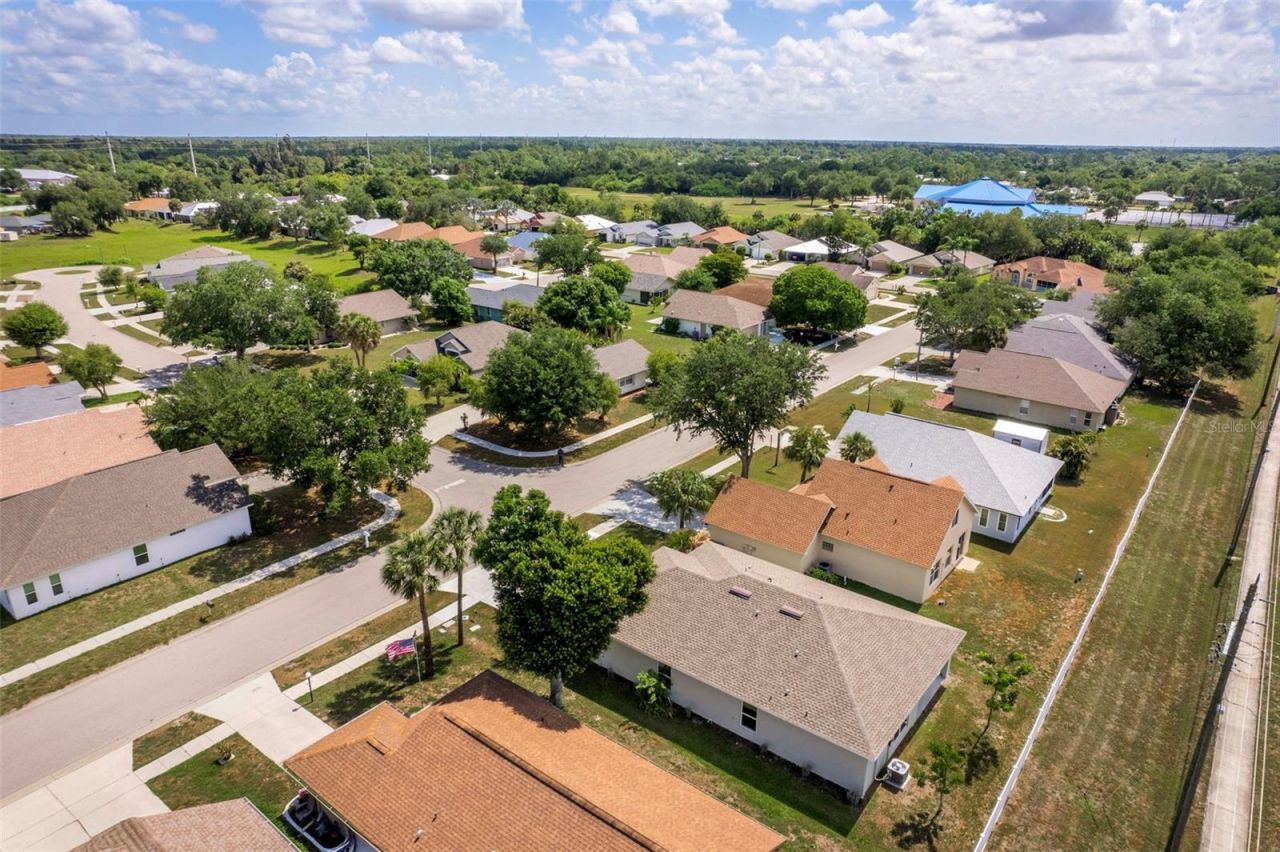 528 Rose Apple Circle, Port Charlotte, FL 33954 Photo