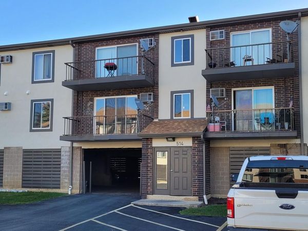 514 Kiowa Circle , Unit 204, Naperville, IL 60565