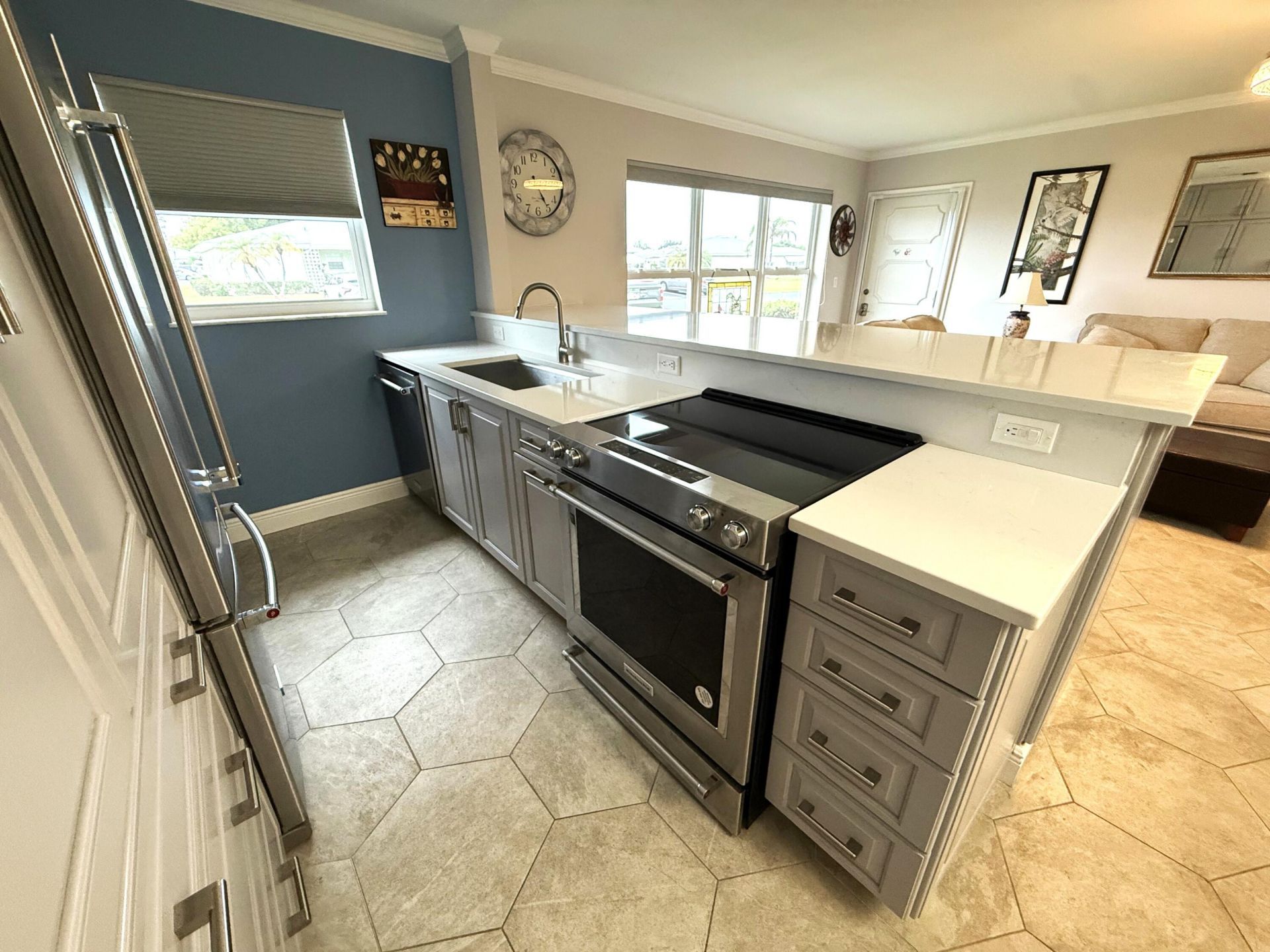 916 Savannas Point Drive, Unit e, Fort Pierce, FL 34982 Photo